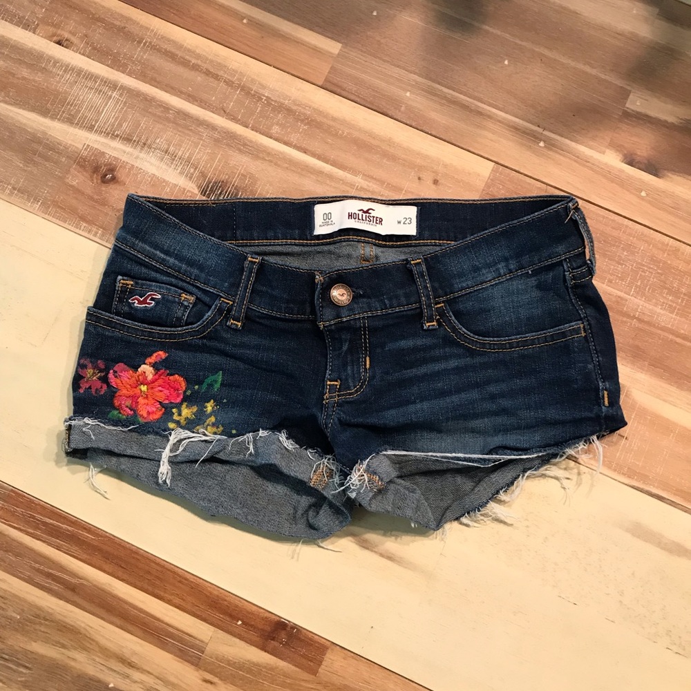 Hollister shorts 🕶